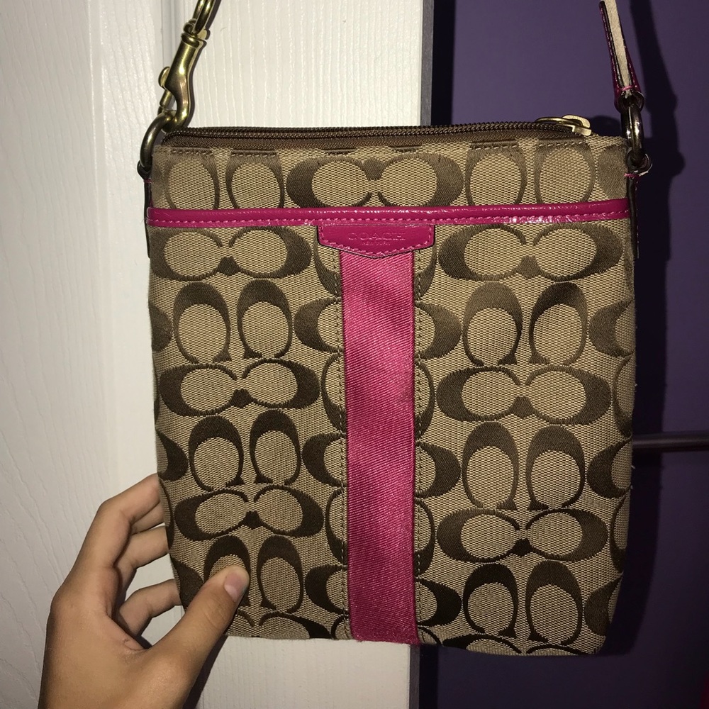 Small Coach crossbody